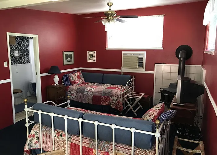 Trailside Inn Bed And Breakfast